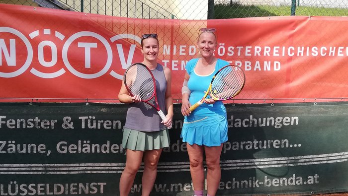 Die Siegerinnen im Bewerb 35+ des Jahres 2023 (Barthofer Kristina und Pinter Julia)